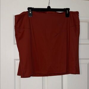 Old Navy Active Powersoft Skirt in Deep Red